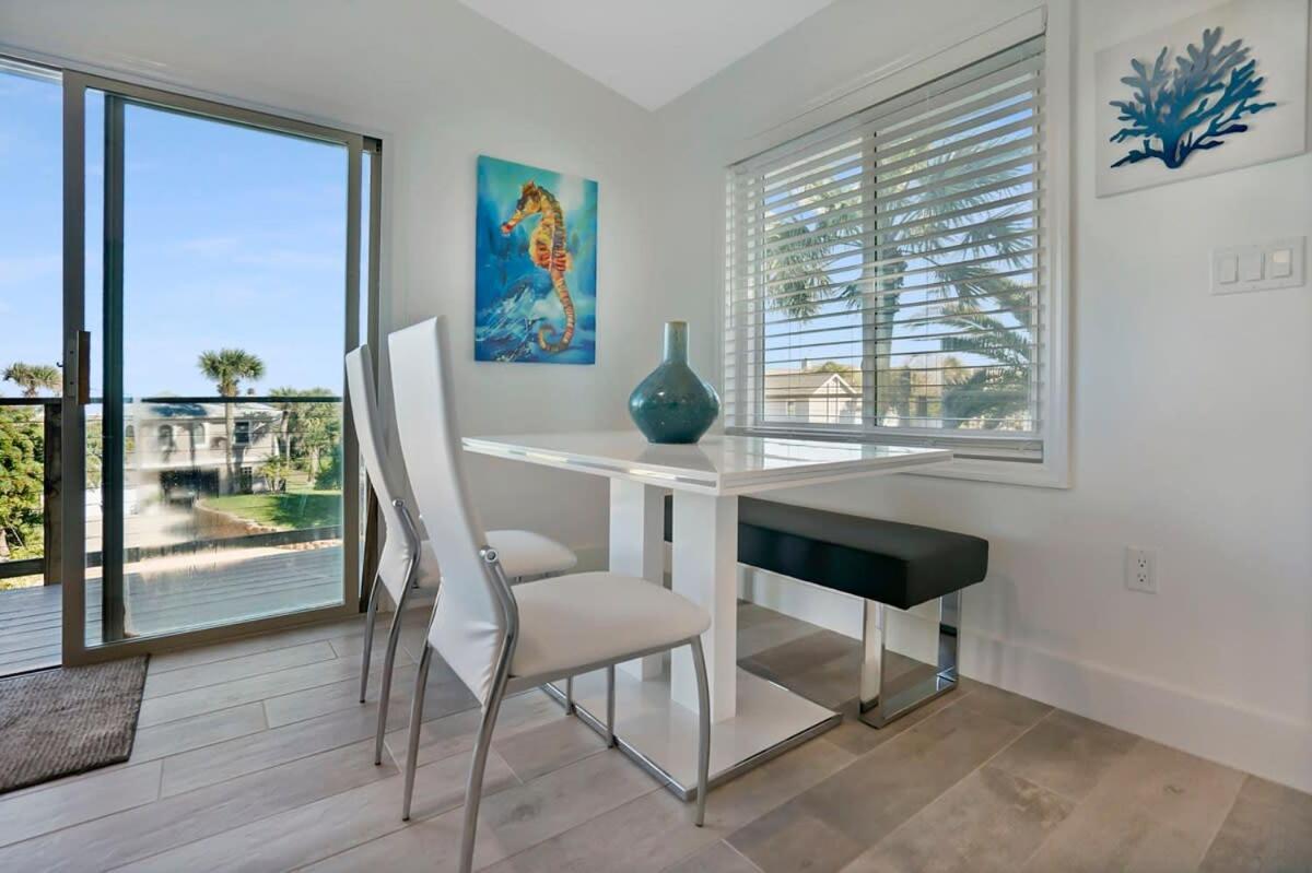 Ocean Views Retreat! Renovated Apt With Beach Bikes! سانت أوغيستين المظهر الخارجي الصورة