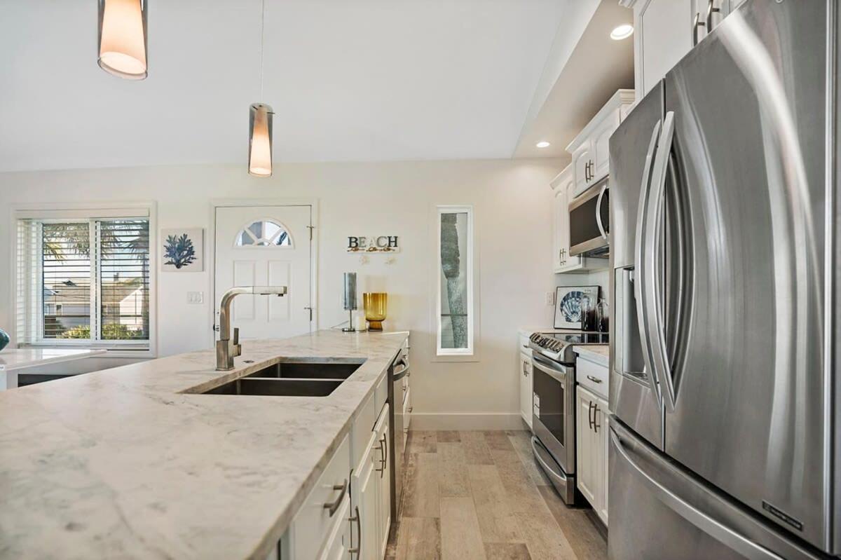 Ocean Views Retreat! Renovated Apt With Beach Bikes! سانت أوغيستين المظهر الخارجي الصورة